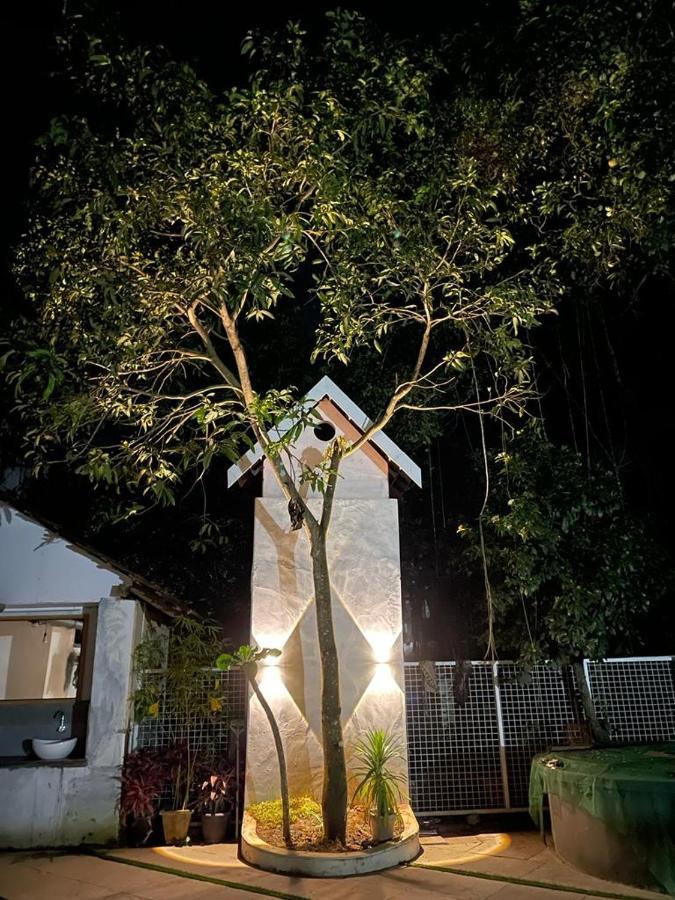 Kayyalas Courtyard Thrissur Экстерьер фото